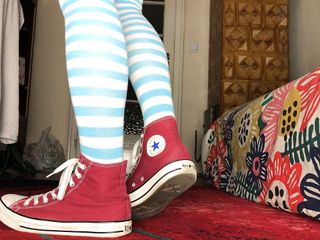 Converse, thigh high socks and barefeet