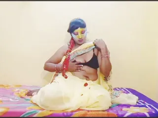 Aunty Saree removing show boobs pussy self