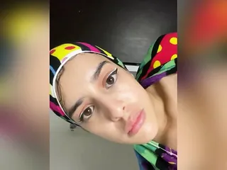Arab Muslim Girl With Hijab Fucks Her Anus With Extra Long Cock 