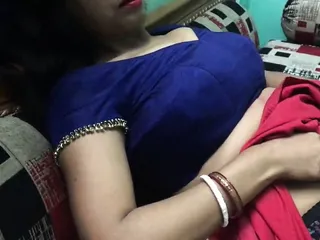 Horny Bengali Boudi fingering