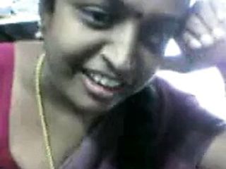 Tamil Aunty in Cellphone Shop