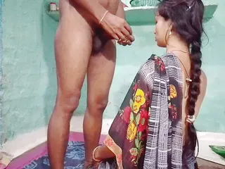 Hot sexy payal bhabhi ki jabardast chudai your payal ki very hard fucking video or fir muh me hi paani nikal diya