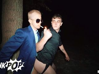 Horny Guy Jakob De Lung Gets Drilled In The Woods By Tom Bacan&#039;s Big Cock -TWINKPOP