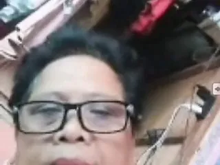 My 62 year old Filipina granny gf shows her pussy pt1.