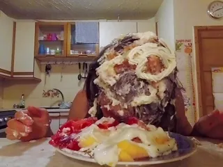 Messy Cake Face