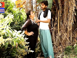 Sadaf Chaudhary &ndash; hot and sexy video from Pakistan