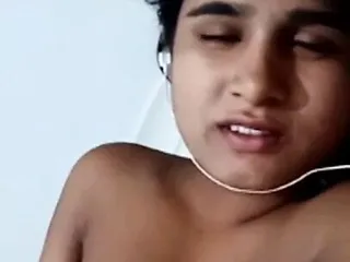 Pakistani girl nude video call