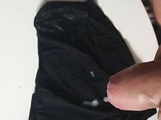 Cum in wifes black dirty panties