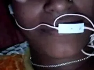 Indian Girl Showing Boobs in video call with boyfriend