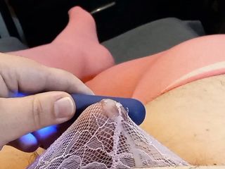 Cumming in lace panties 