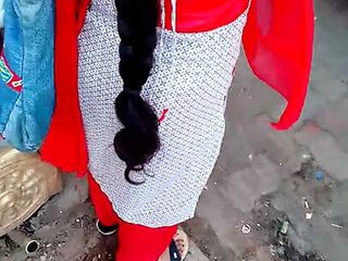 Tamil young  girl hot  view in bus stop (part 6)