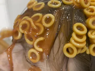 Relax to Sploshing in Spaghetti Hoops - WAM Video