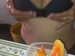 who wants to eat my papaya and my ass