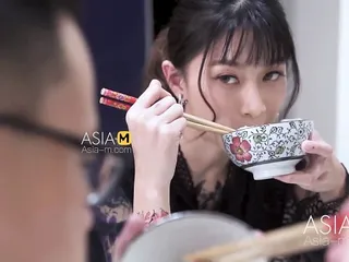 ModelMedia Asia - Colleague&#039;s Wife Is Too Horny - Yue Ke Lan - MD-0196 - Best Original Asia Porn Video