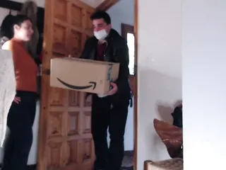 Delivery man receives an intense blowjob from a stranger