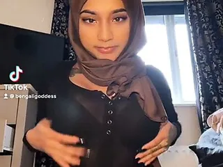 Yasmina Khan hijabi tiktok oiled boobs hard nipples