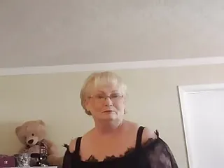 Granny Gilf Shaking Her Ass And Dancing The Night Away  
