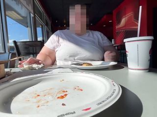 Flashing tits in Pizza Hut