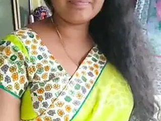 Hot Sri Lankan Tamil Aunty