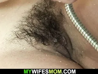 Cheating sex with hairy-pussy old mother-in-law