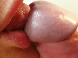 Luxury Close-Up blowjob! Cum in mouth.