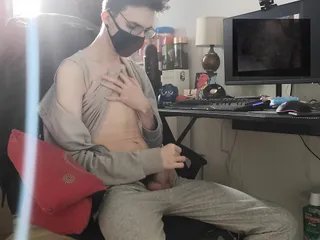 Jerking off while watching gay porn on my computer