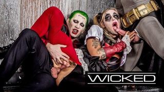 Wicked - Harley Quinn Fucks Joker & Batman