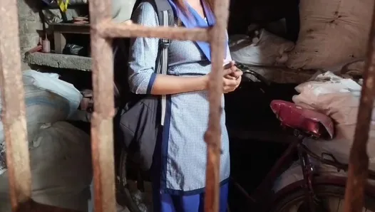Desi school girl new viral video