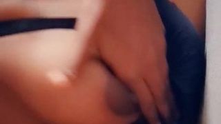 Sri lankan sexy girl boobs play