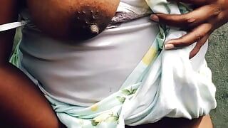 Sri Lankan roshelcam - Outdoor Sex with Big Ass House Wife