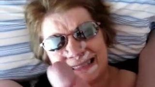 Mature wife strokes out the cum - negrofloripa