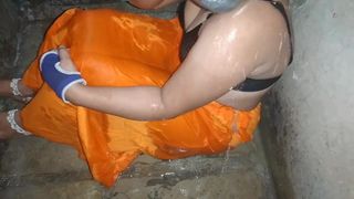 Village Bathroom Bhabhiji Wash Body Video
