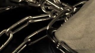 chain bondage & leather fetish Lady Cheyenne de Muriel
