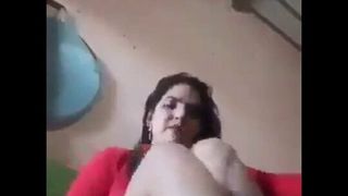 Zareen Baji recording her fingering her pussy for her lovers