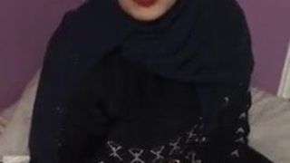 arabic step mom with hijab suck a Big cock