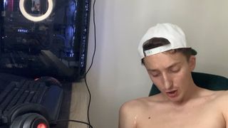 Watching Porno When My Parents Left The House – Jerking Hard And Cumming On My Face