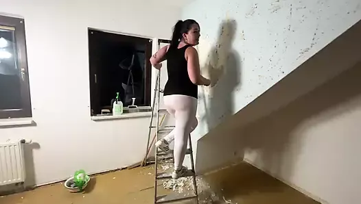 Fucked in a neighbor's apartment while renovating