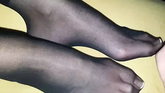 amateur closeup nylon feet videos
