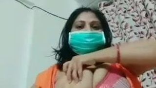 Desi indian bhabhi is showing boobs on webcam