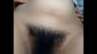 NICE AMATEUR’S HAIRY PUSSY