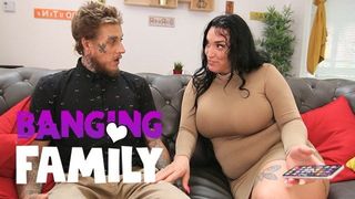 Banging Family - I Nails my Girlfriend's Busty Step Mom