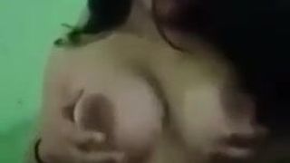 Sexy malay girl shows off her curves