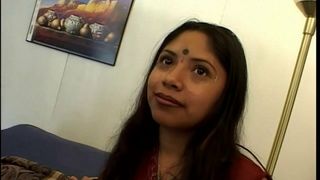 Indian bitch banged by two cocks