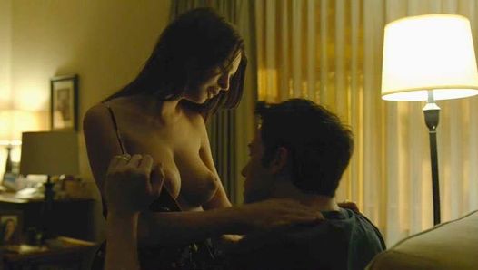 Emily Ratajkowski Nude Big Boobs Scene On ScandalPlanetCom