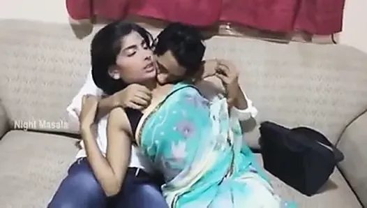 salesman fucked a newly married bhabhi Porn Photos