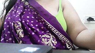 desi Indian horny girl does seducing saree stripping for her boyfriend on webcam…