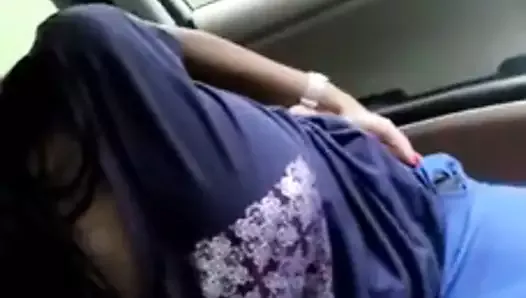 desi girlfriende sex in car