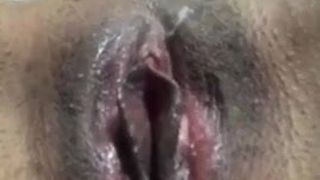 Indian girl fingring in wet pussy