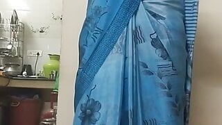 Обнаженное видео с тамильской домашней жены