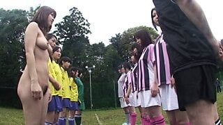 Полный японский порно фильм о женской футбольной команде, проводящей много сексуальных оргий